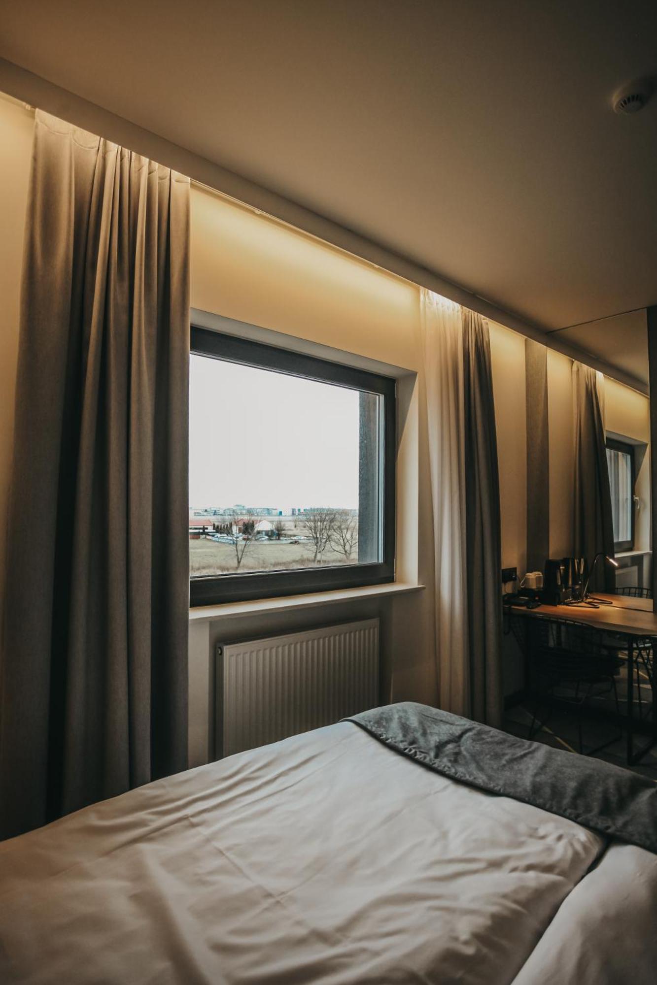 Air Hotel Варшава Экстерьер фото